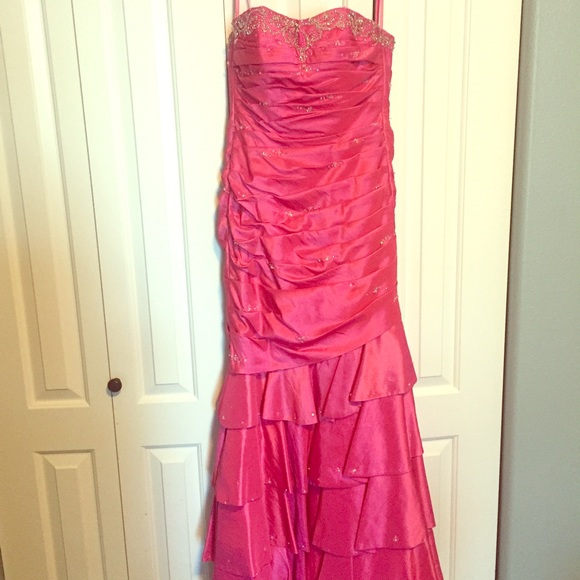 Mori Lee Prom dress - Picture 1 of 7