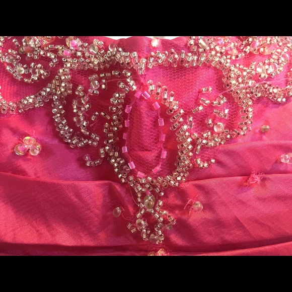 Mori Lee Prom dress - Picture 2 of 7