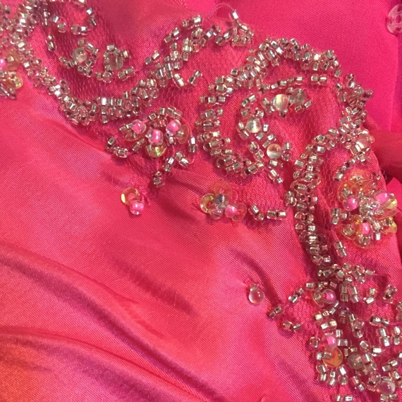 Mori Lee Prom dress - Picture 4 of 7