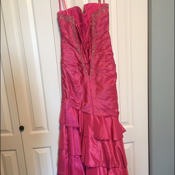 Mori Lee Prom dress - Picture 5 of 7