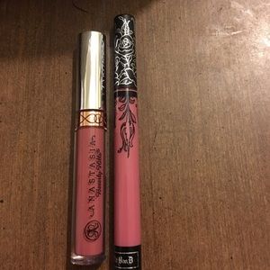 Kat Von D- Lovesick. ABH- Dusty Rose