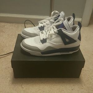 Air Jordan 4s-Grade School extended size 7.5.
