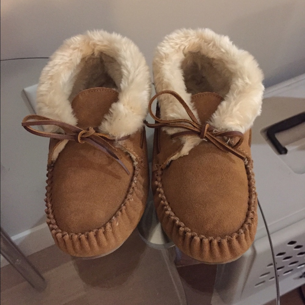 Minnetonka Slipper Bootie