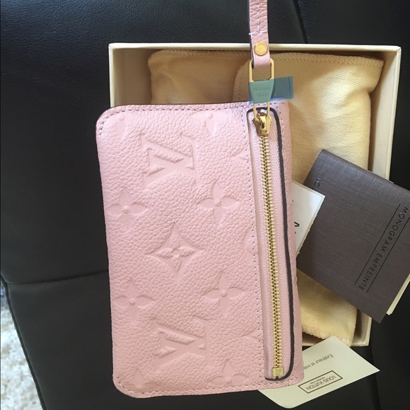 SOLD Rose Ballerine Empreinte Key pouch 😍 - Picture 4 of 4