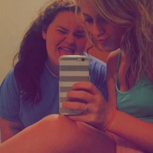 Meet your Posher, Makayla