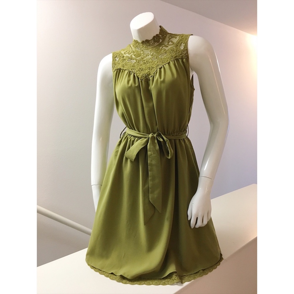 Moss Green Sleeveless Party Dress