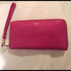 Fossil wallet/wristlet