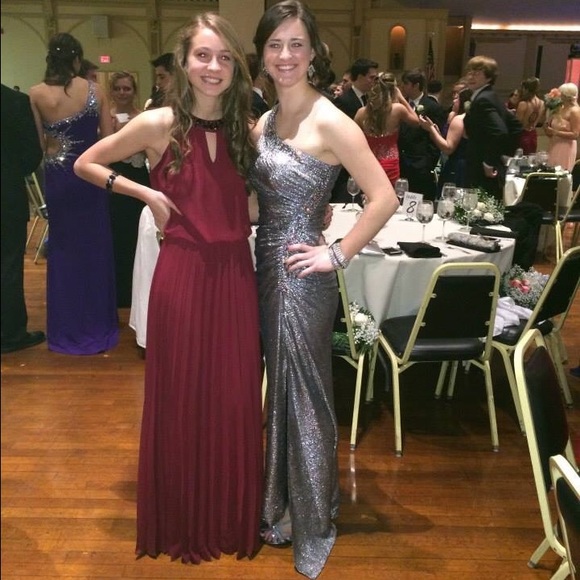 PROM💄💋 - Picture 8 of 8