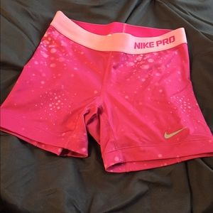 Pinky Nike Pro Spandex