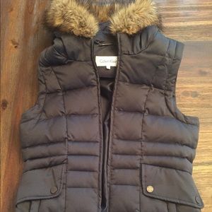 NWOT Navy Blue down puffer vest with faux-fur hood