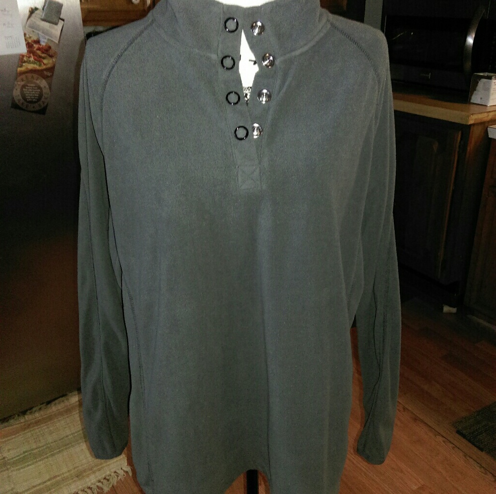 Fleece 1/4 Button Pullover