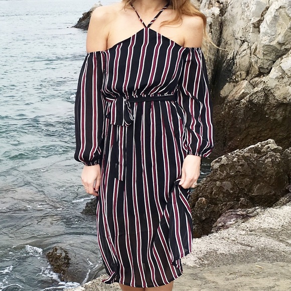 off the shoulder dress - Picture 4 of 4