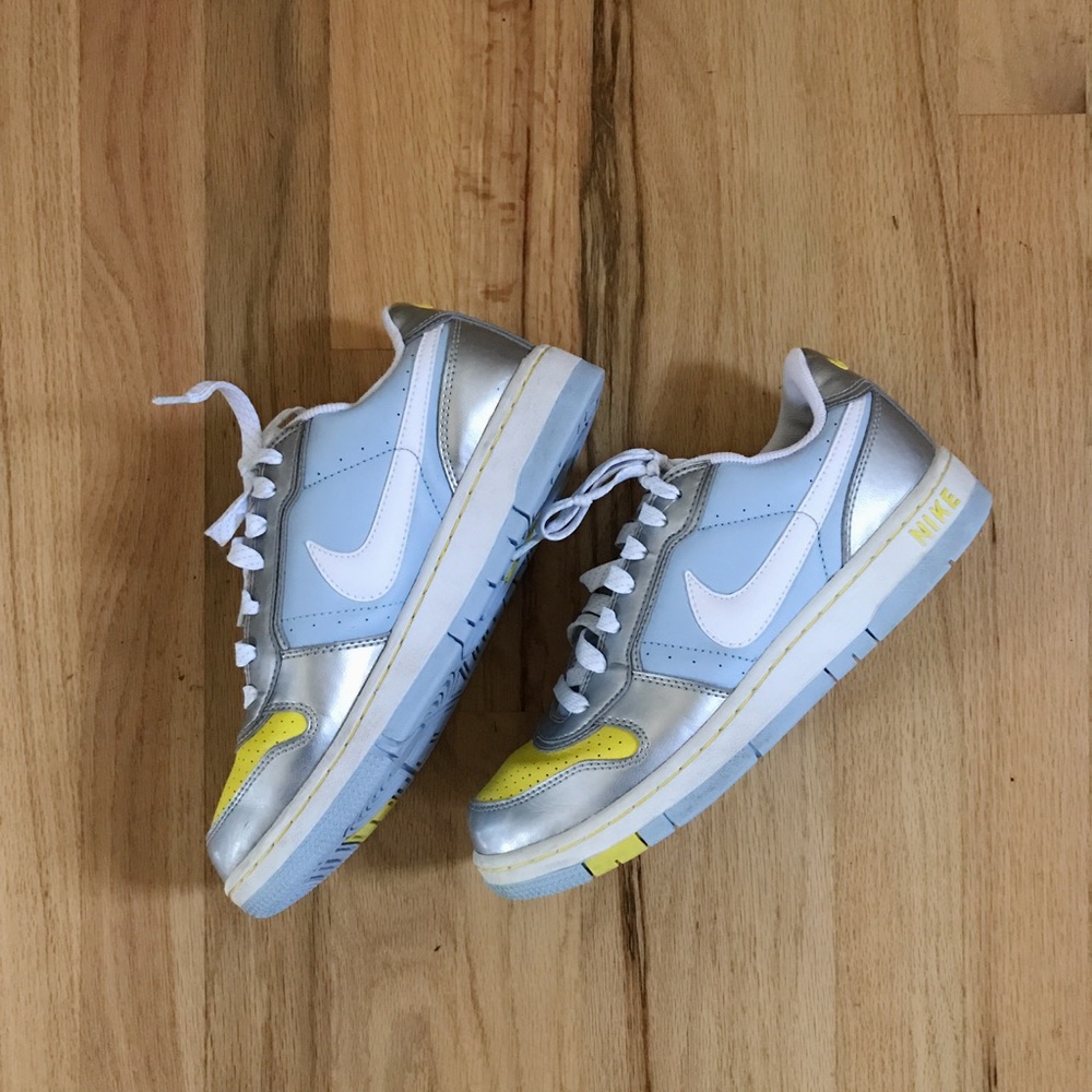 Nike shoes