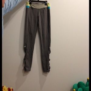 Ivivva yoga/ work out pants.