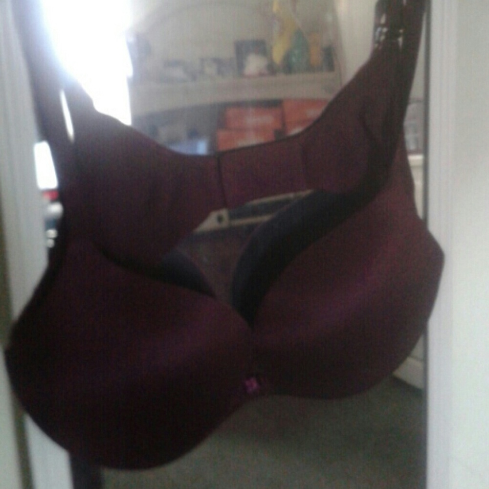 Victoria's Secret plunge bra