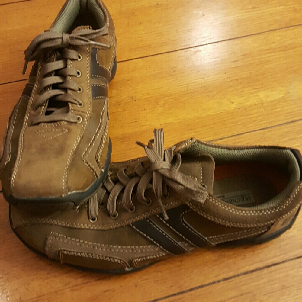 NWOT Skechers dress or casual shoes - like new
