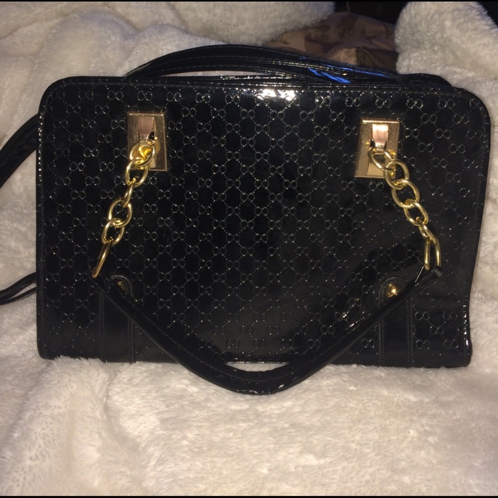 I'm selling a bag