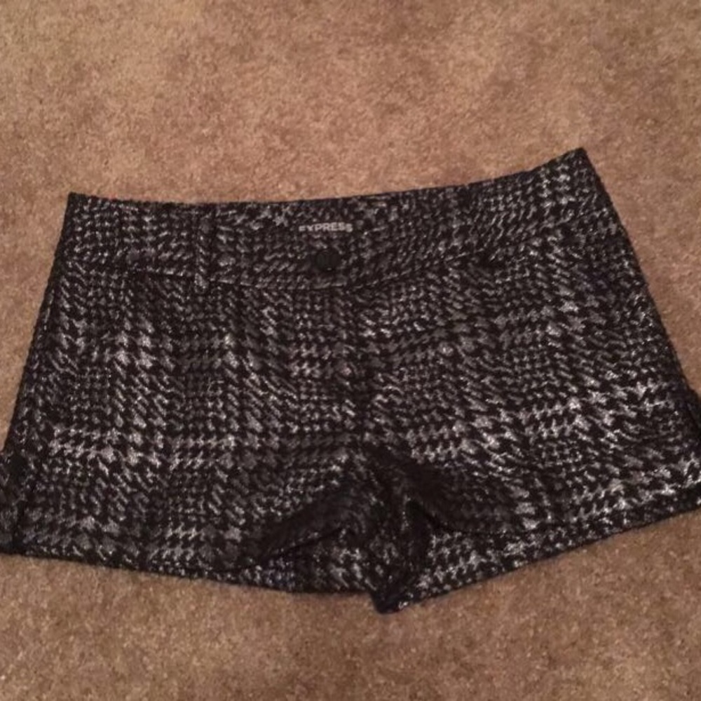 Express Shorts