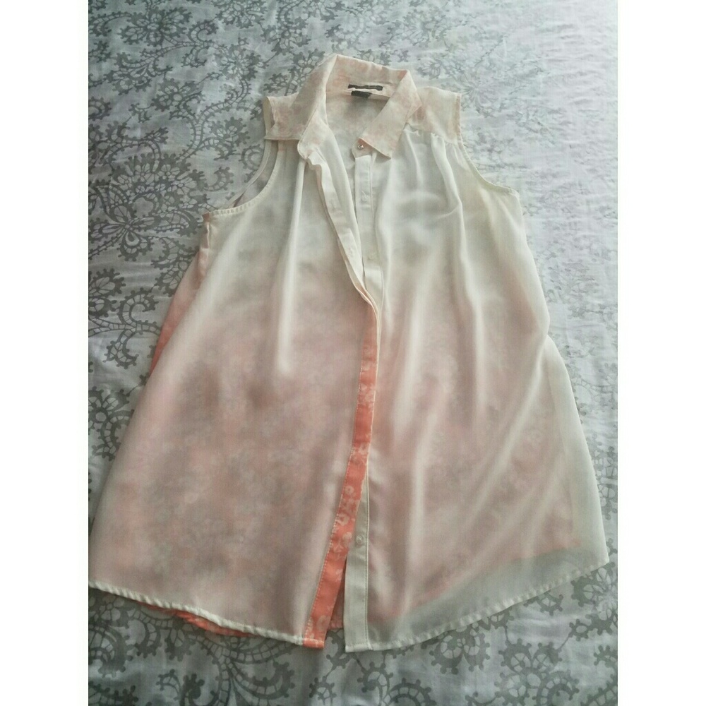 NWOT ombre button up blouse