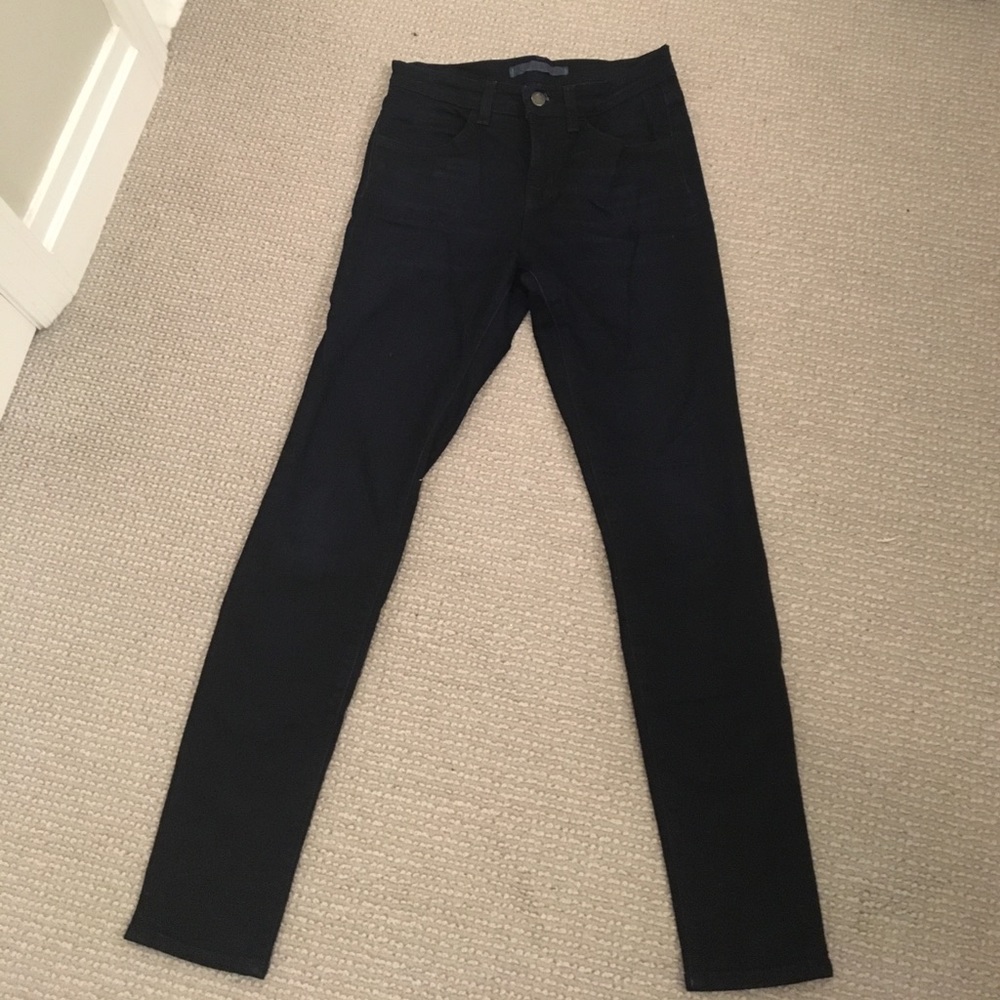 Authentic JBrand dark wash skinny jeans