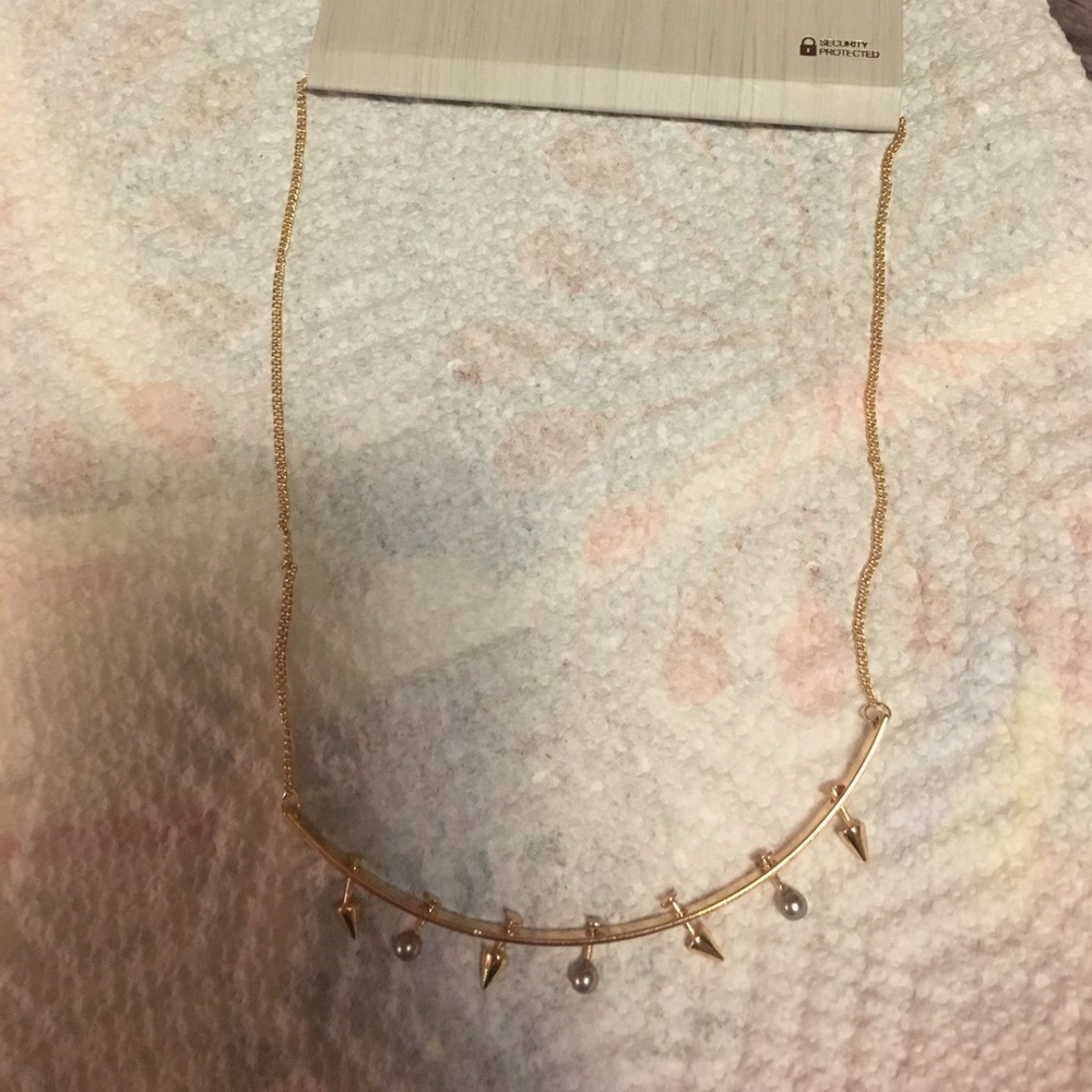 Brand new topshop necklace
