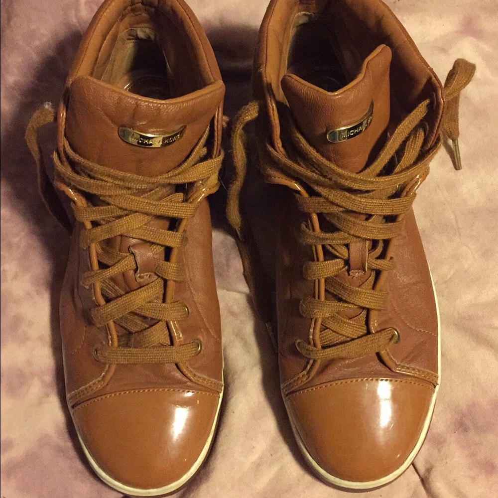 High Top Micheal Kors Sneakers