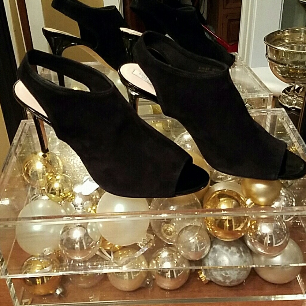 Cole Haan black Nene shootie