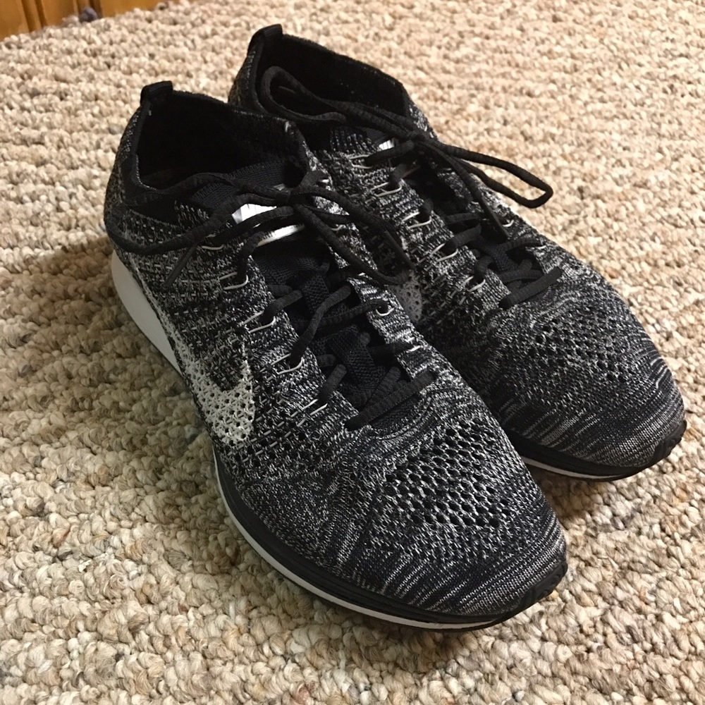 Nike Flyknit Racer