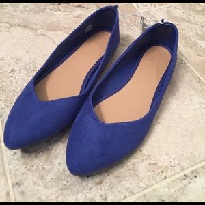 NWT Blue ballet flats