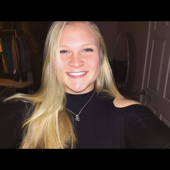 Meet your Posher, Brianna - Picture 1 of 1