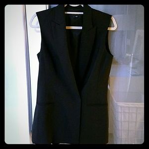 Theory black vest