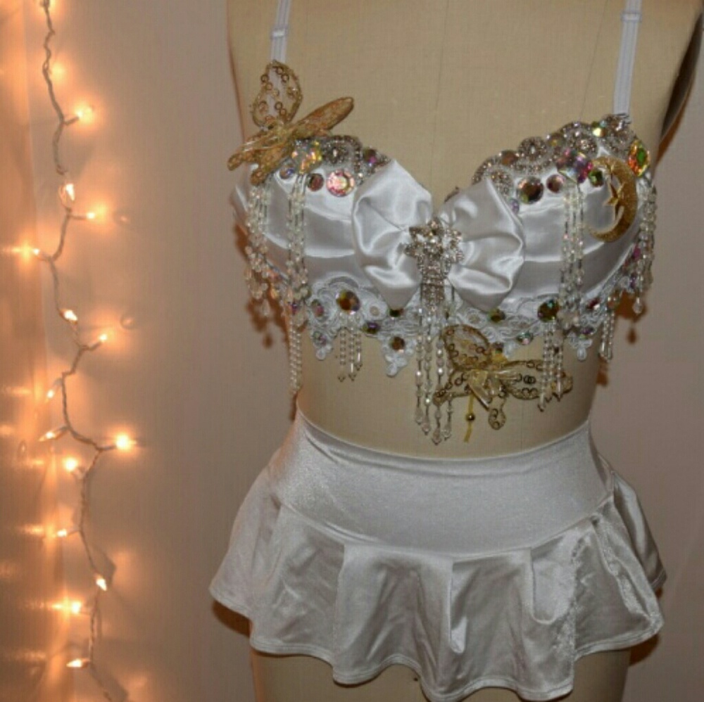 Gorgeous white rave/festival outfit never worn!