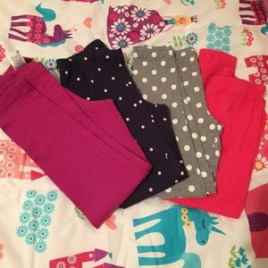 4 pair of leggings