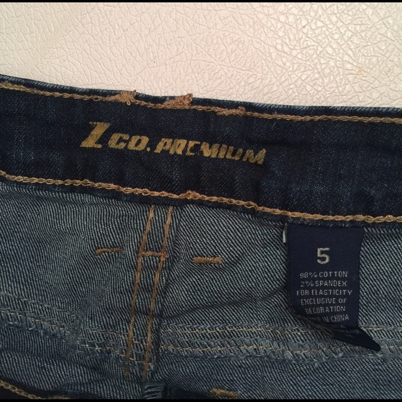Denim short  jean. - Picture 3 of 4