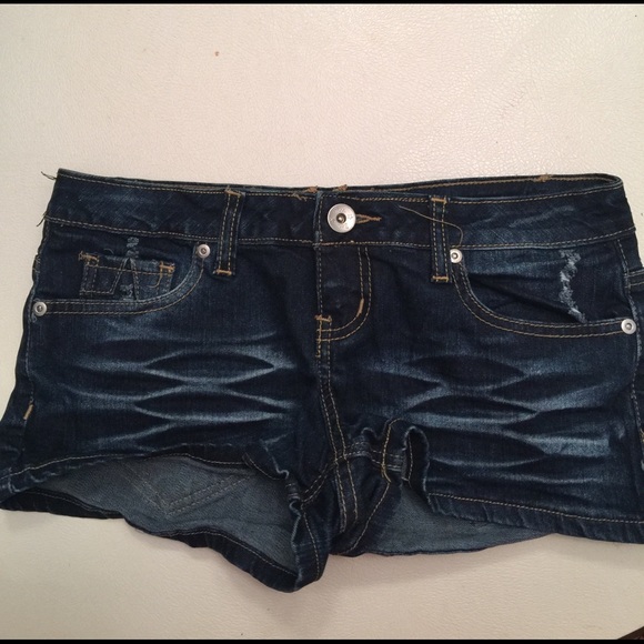 Denim short  jean. - Picture 4 of 4