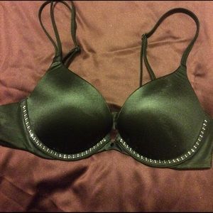 Black Victoria's Secret push-up 32b!