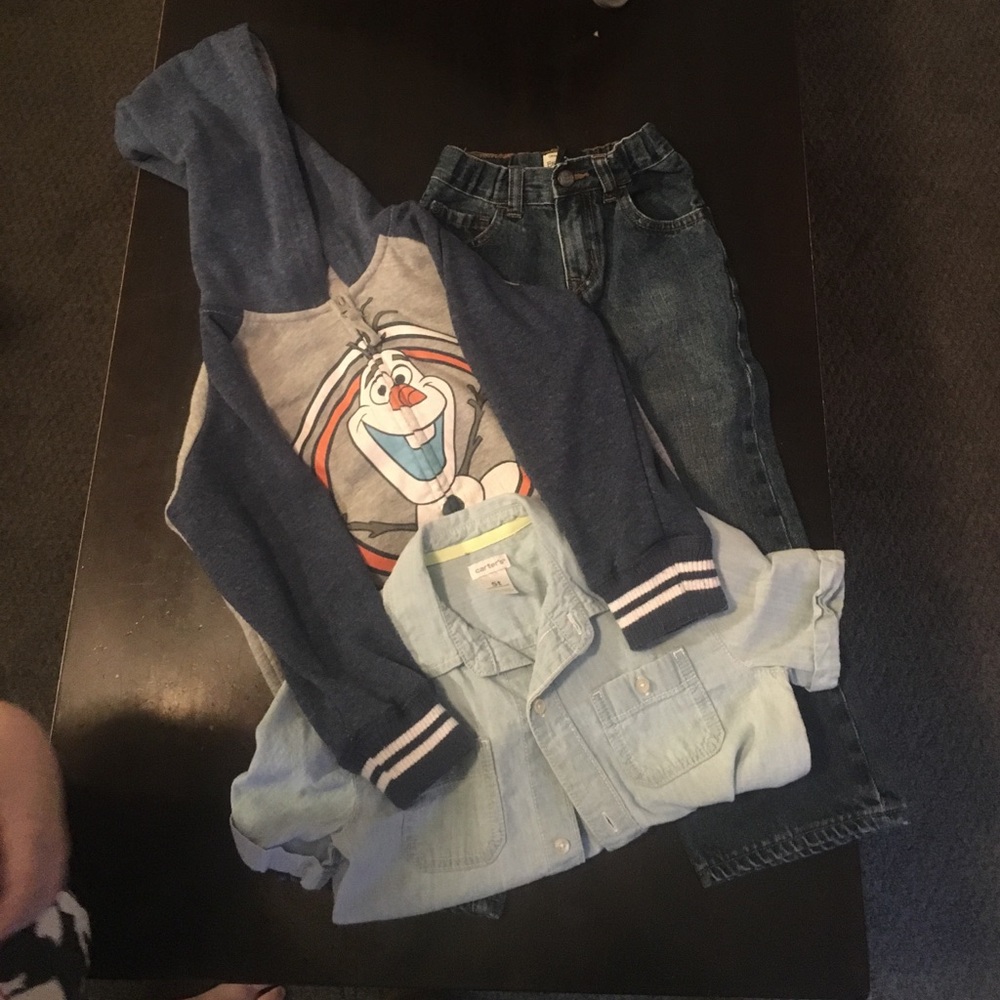 3 piece 5T Lot Of Clothing