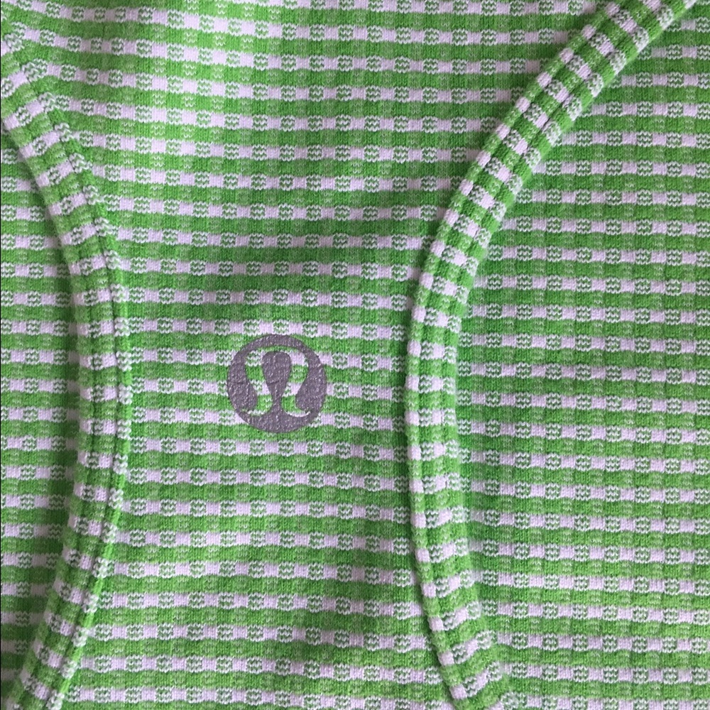 Lululemon lime plaid tank size 8