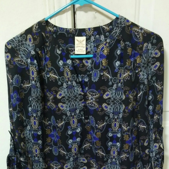 Top - Picture 4 of 4