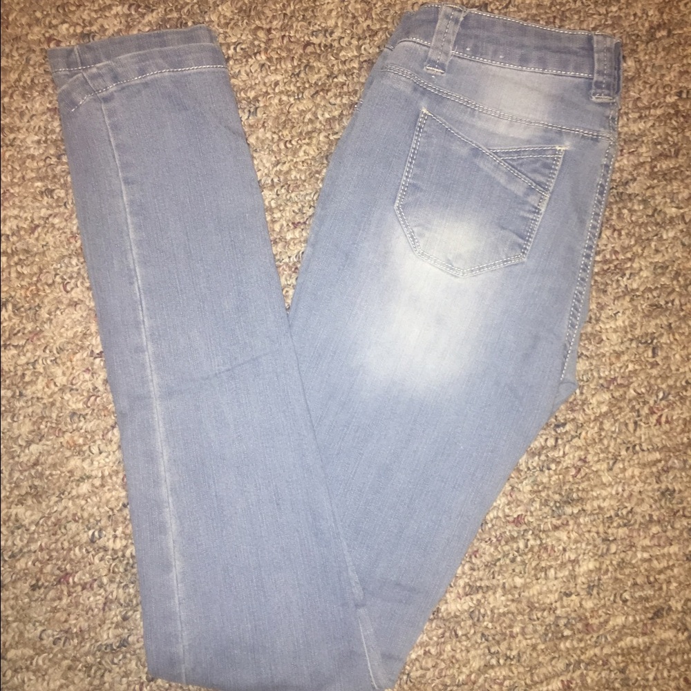 Light Washed Jeans