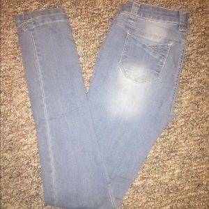 Light Washed Jeans