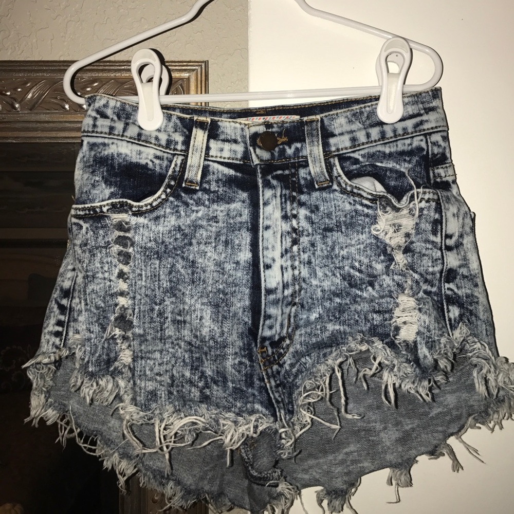 FINAL SALE PRICE  high waisted Jean shorts size S