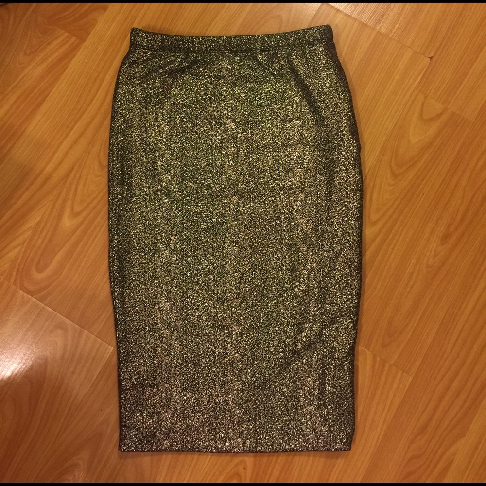 Classy Gold & Black Midi Skirt