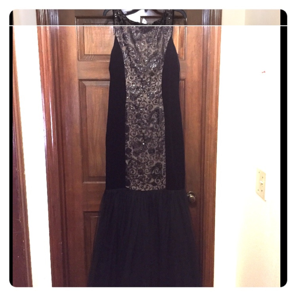 Alex Evenings dress