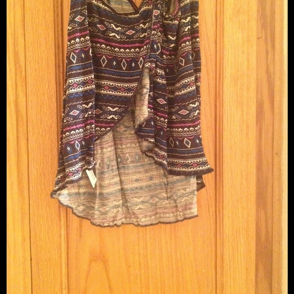 Forever 21 cropped tank! - Picture 3 of 4