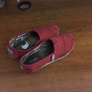 Red toms