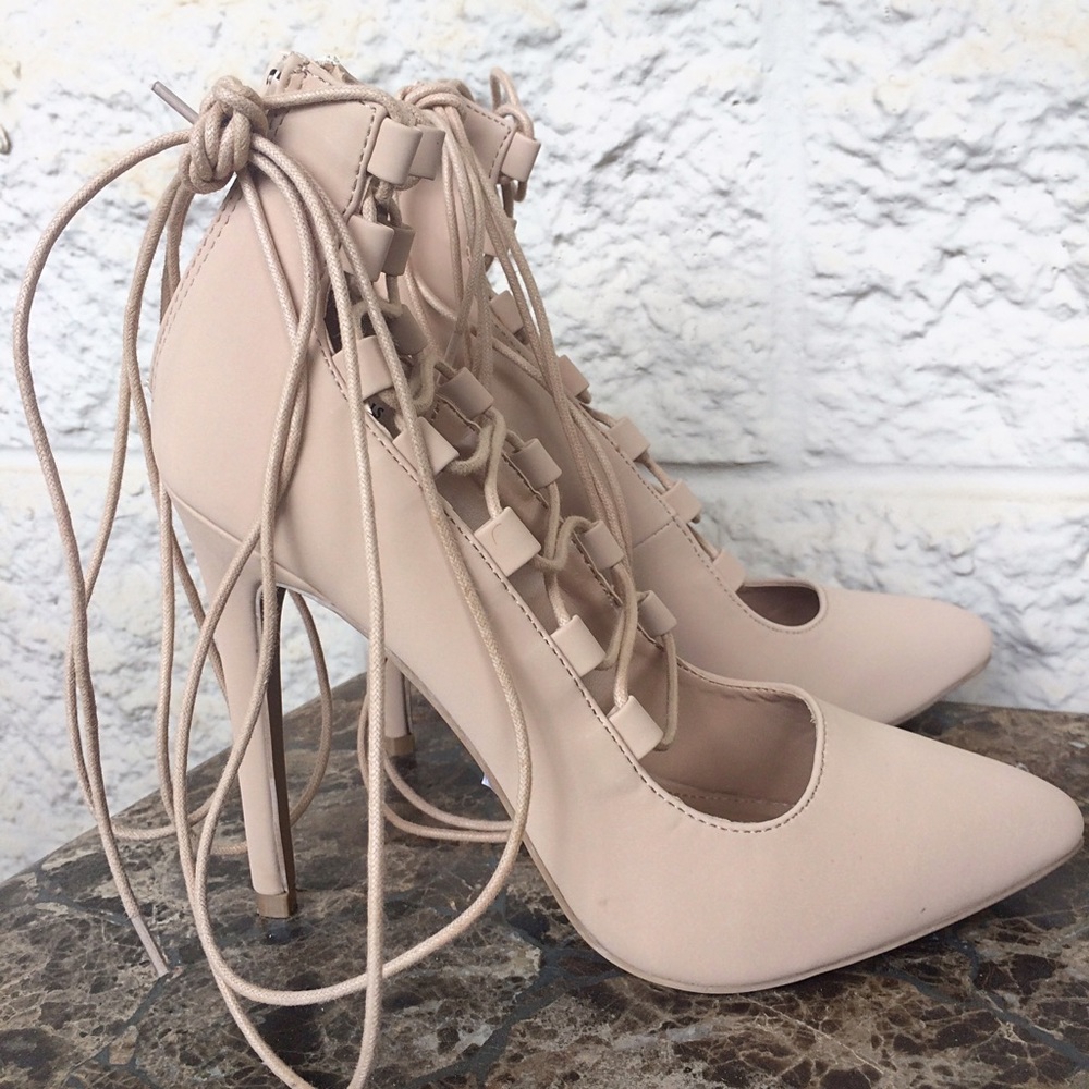 *ON HOLD*Size 7 Nude lace up heels