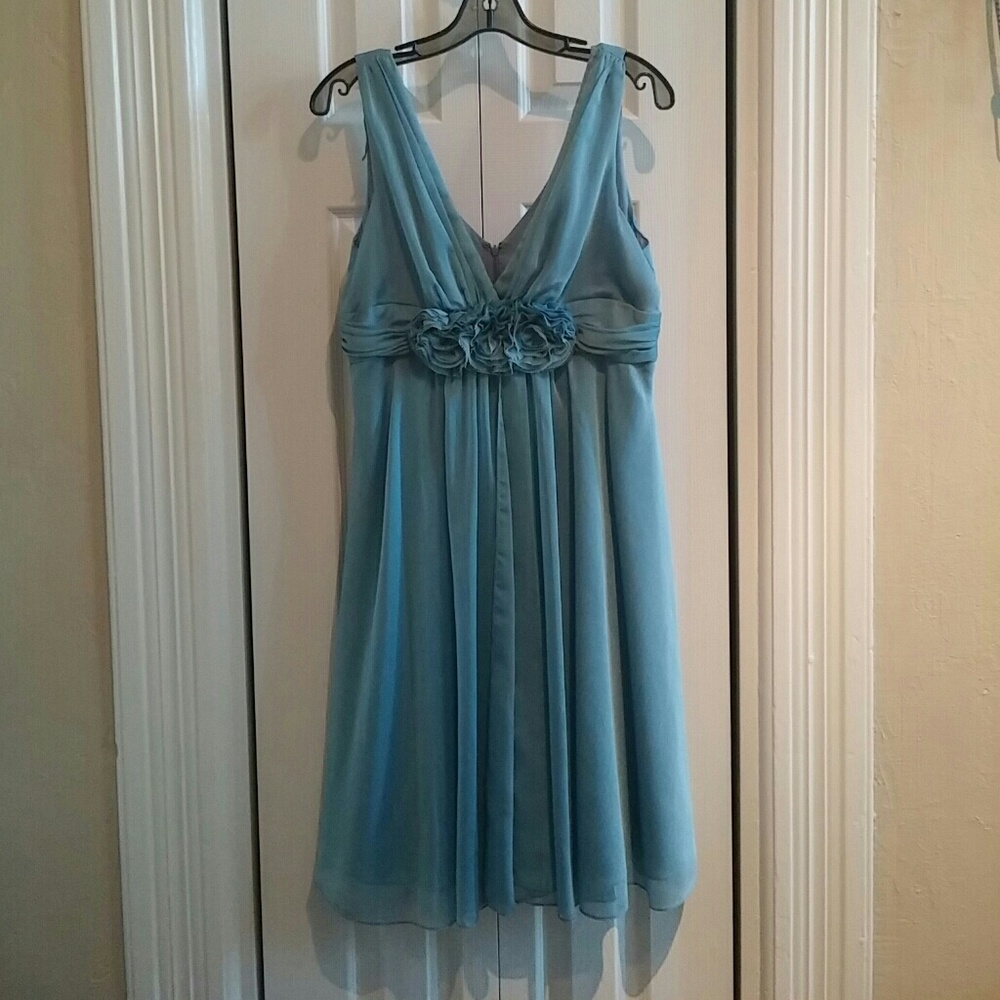 Sleeveless v-neck fit and flare cocktail dress