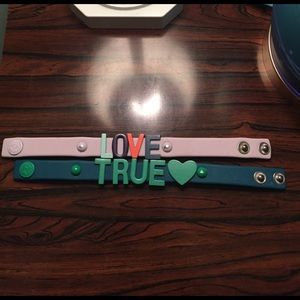 BCBGENERATION BRACELETS