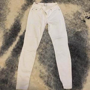 White diamond true religions‼️